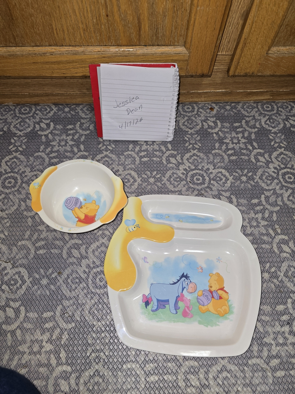 Winnie the Pooh Kids Divided Plate & Bowl Set - Yellow/White